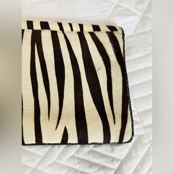 Susan Bennis Warren Edwards Genuine Calf Hair Leather Zebra Print Clutch - Picture 8 of 9
